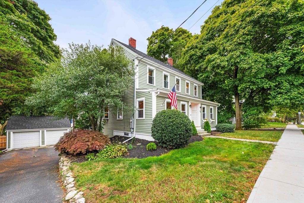 84 Woburn St Reading — Photo 34 of 42