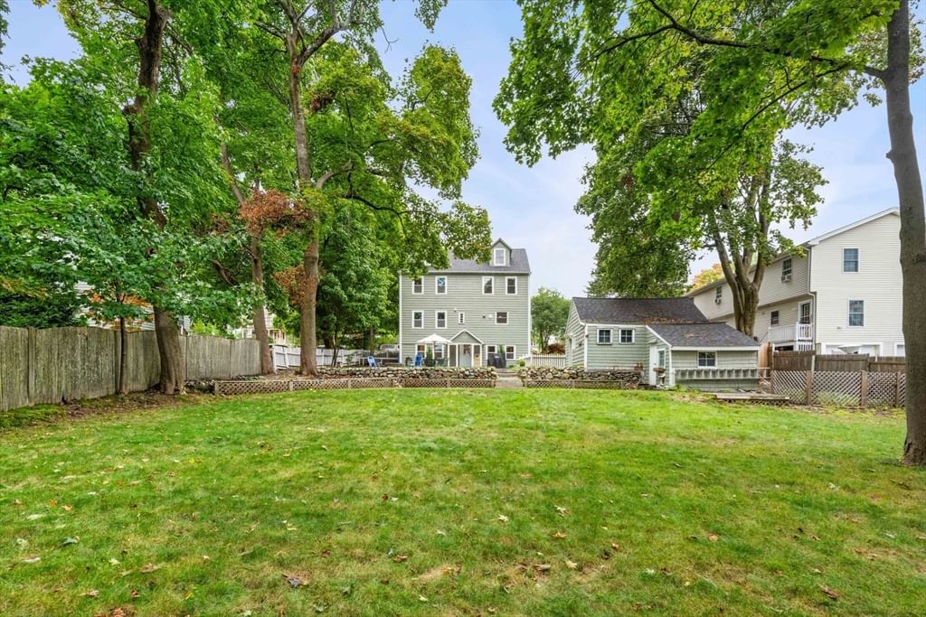 84 Woburn St Reading — Photo 39 of 42