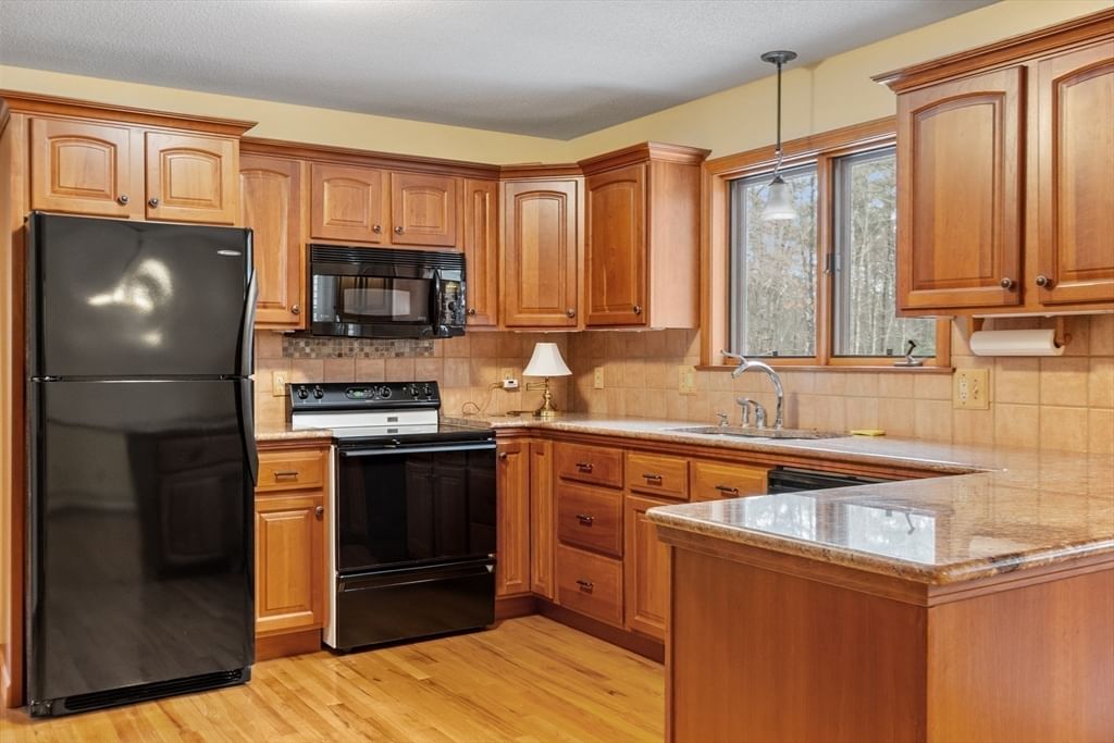 134 Fay Rd, New Salem, MA 01355 photo 2