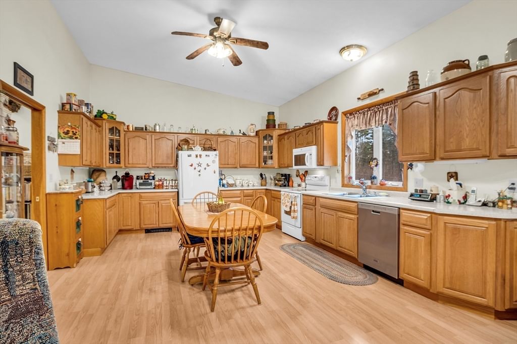 168 Blackinton Rd, New Salem, MA 01355 photo 5