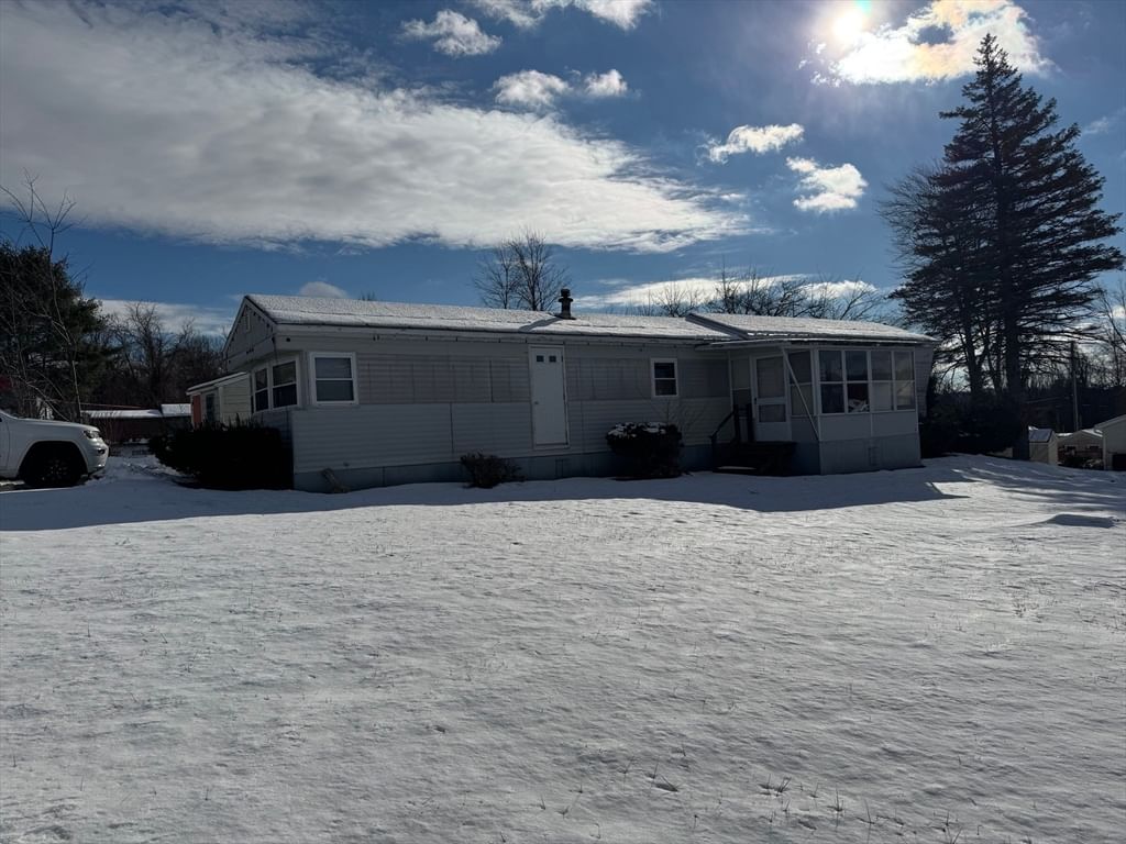 38 Old Ashby Rd, Greenville, NH 03048 photo 3