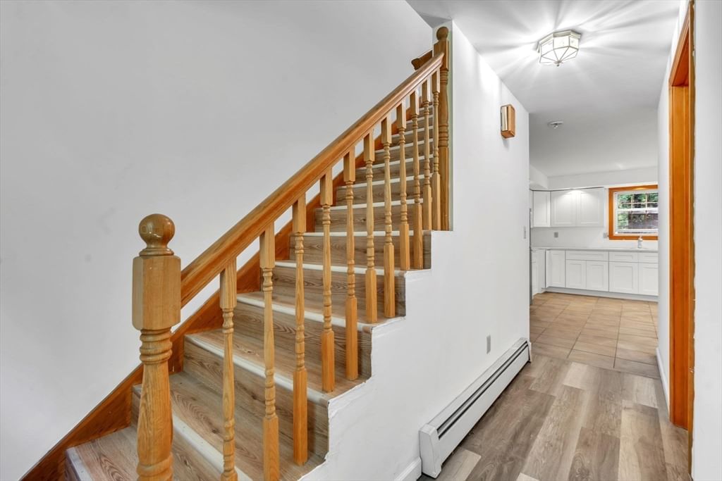 13 Daniel Shays Hwy, New Salem, MA 01355 photo 4