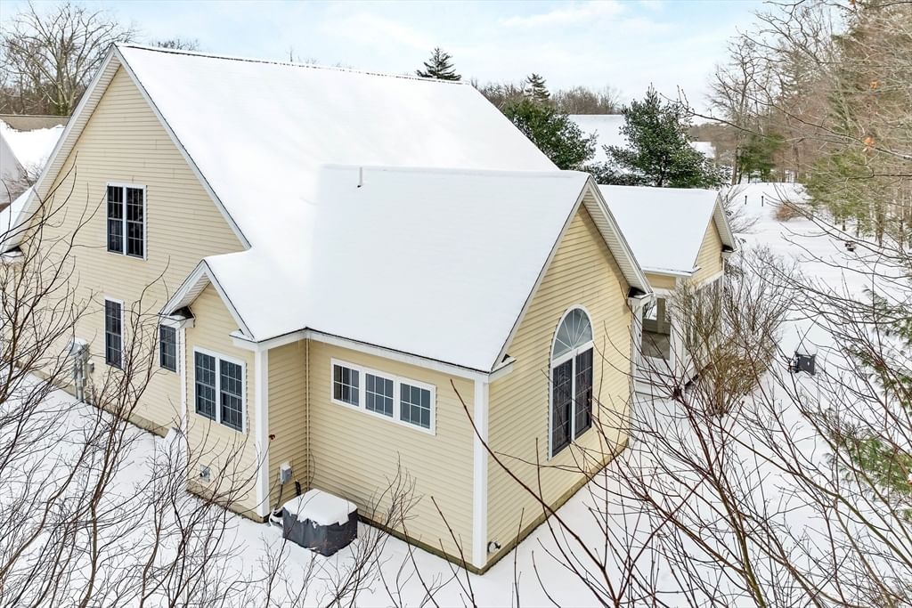 37 Vineyard Dr #37, Stratham, NH 03885 photo 3