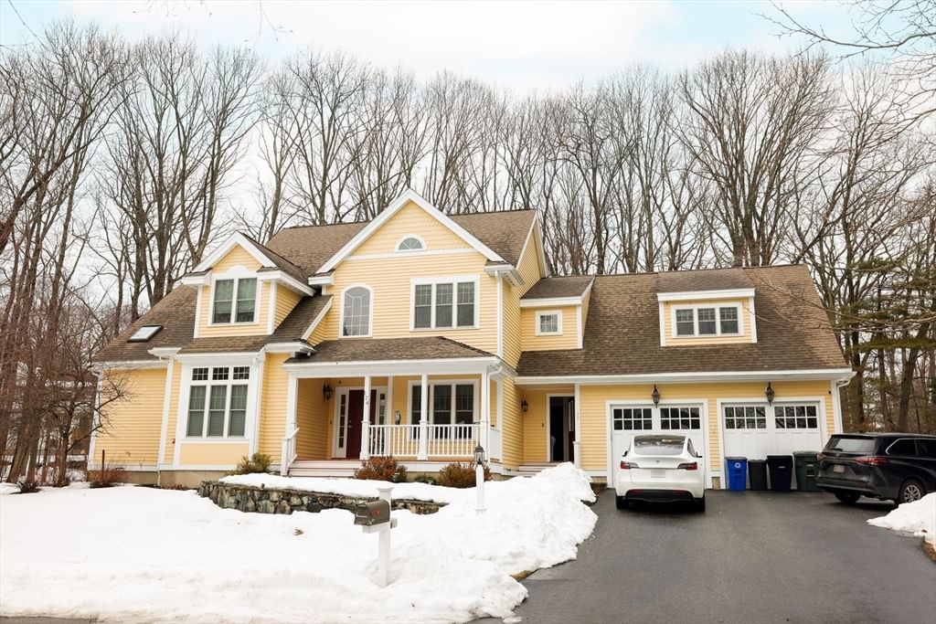 Main Listing Photo