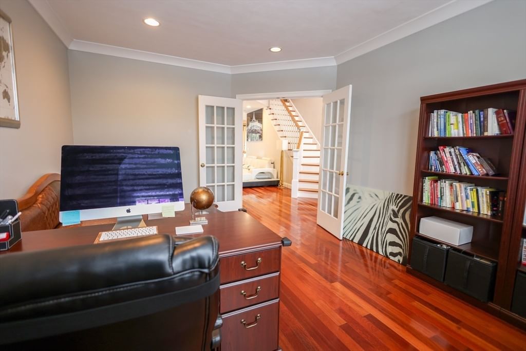 Listing Image 14