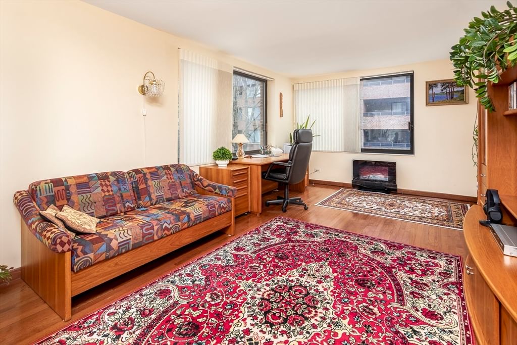 Listing Image 15