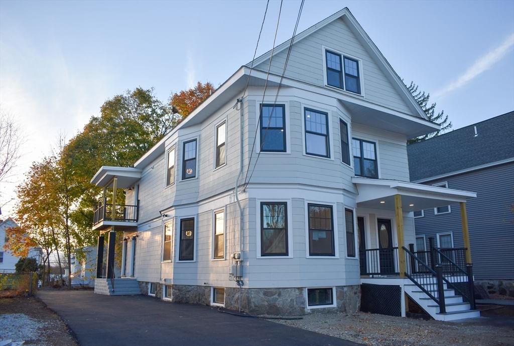 Main Listing Photo