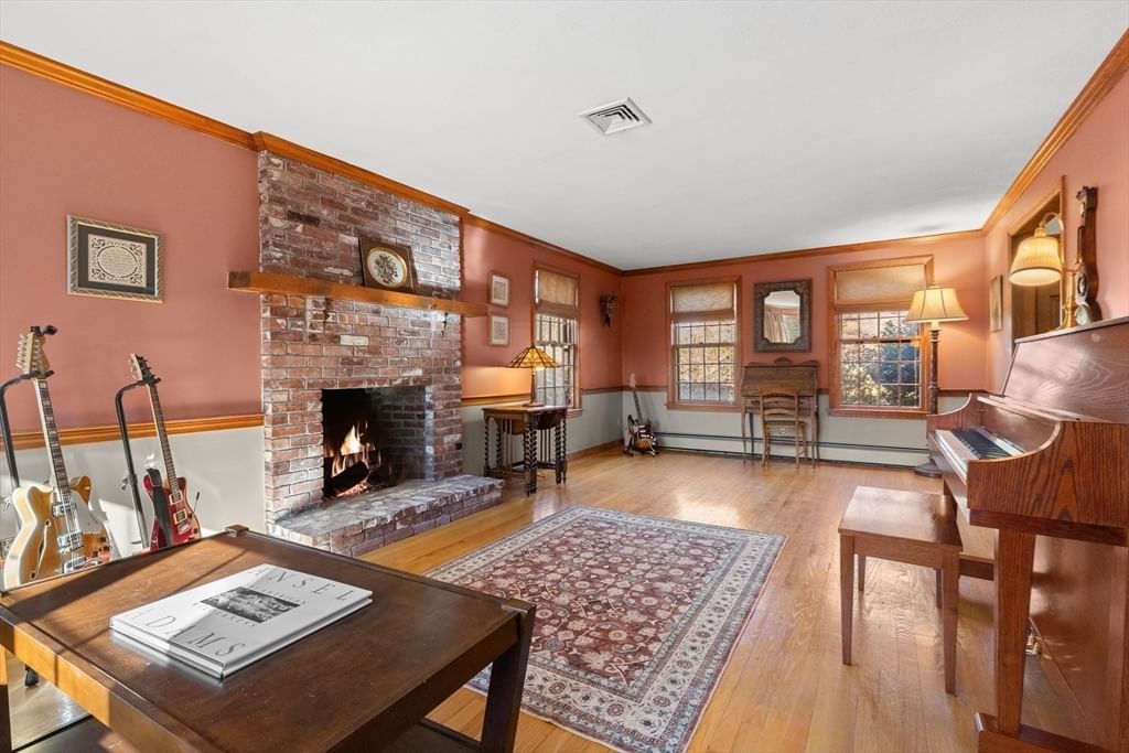 Listing Image 15