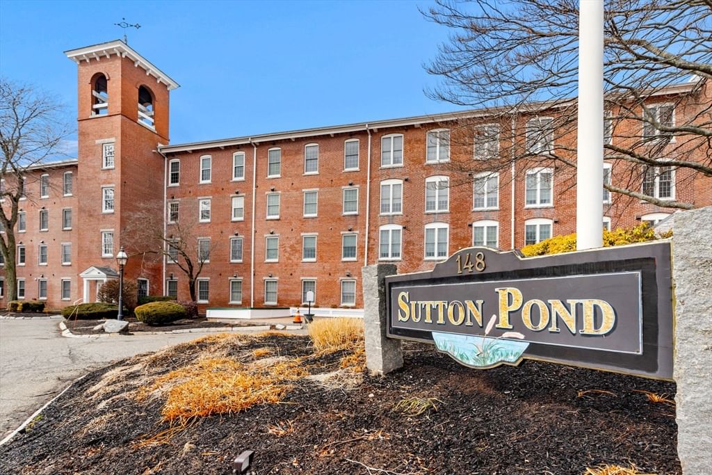 Main Listing Photo