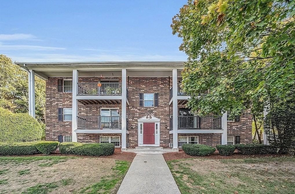Main Listing Photo