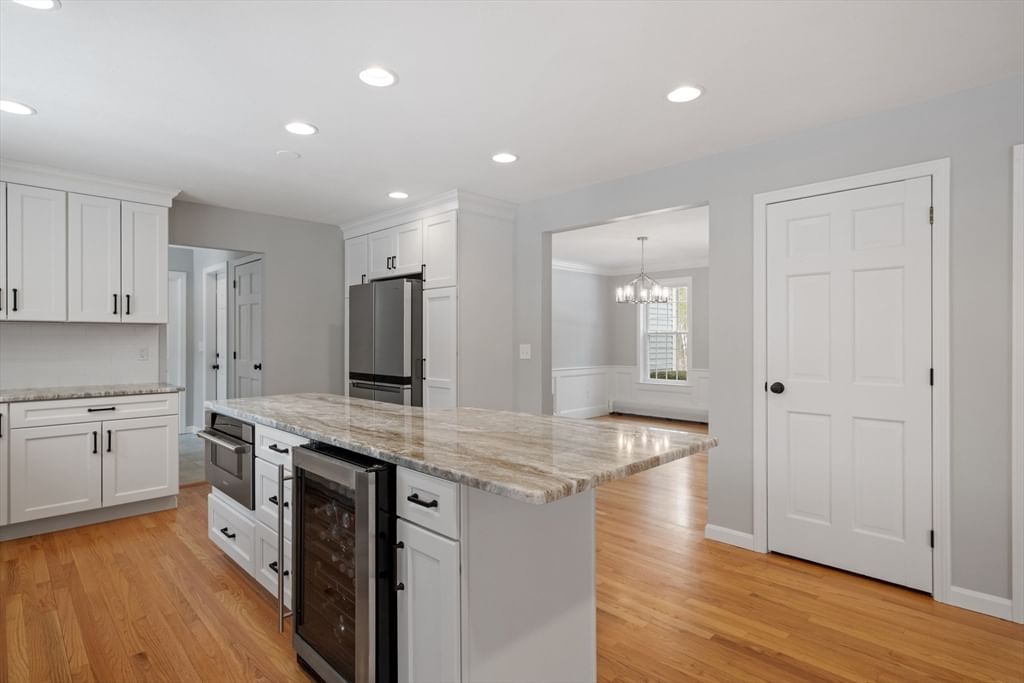 23 Maiden Ln, Bedford, NH 03110 photo 4