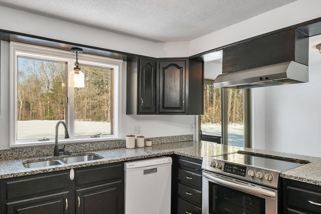 222 Monument Road, Hinsdale, NH 03451 photo 5