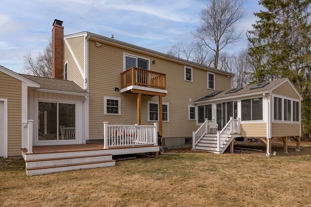 Listing Image 5
