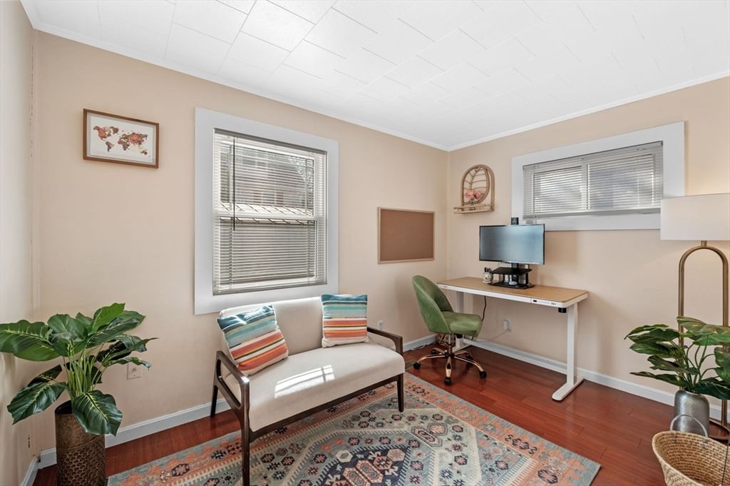 Listing Image 16
