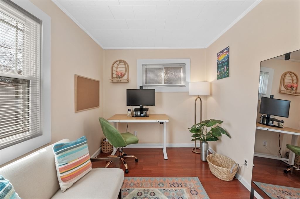 Listing Image 17