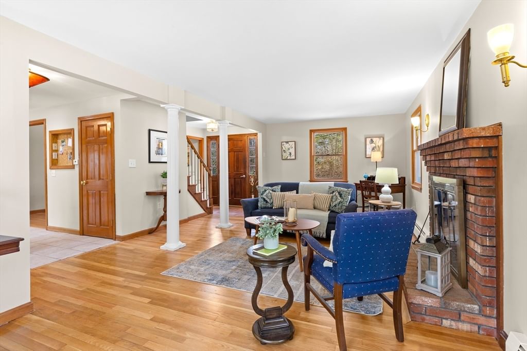 Listing Image 19