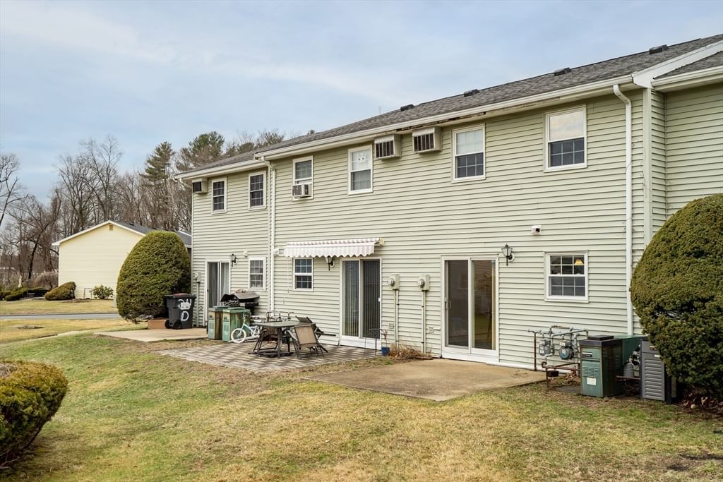 Listing Image 12