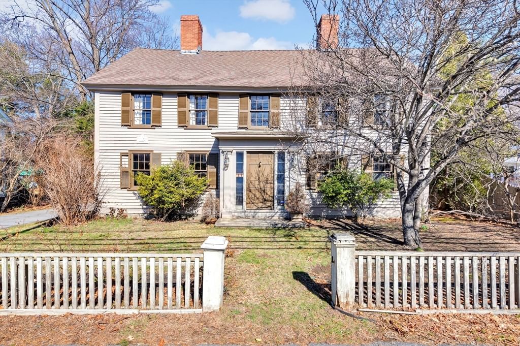 Main Listing Photo