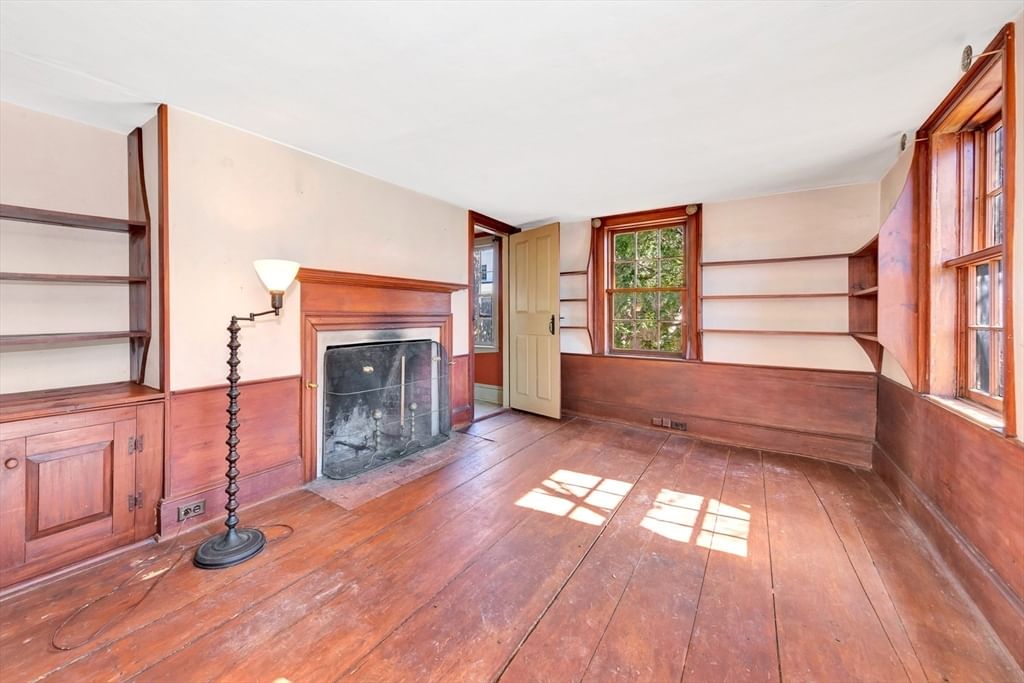 Listing Image 12