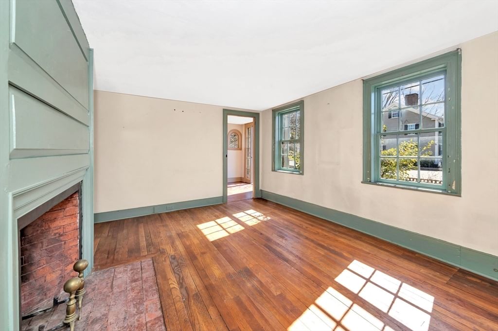 Listing Image 8