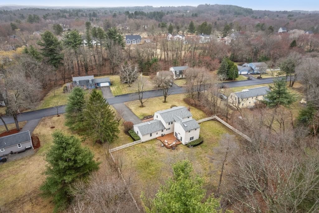 12 Douglas Rd Westford — Photo 34 of 37