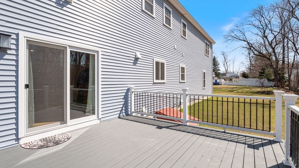 Listing Image 7
