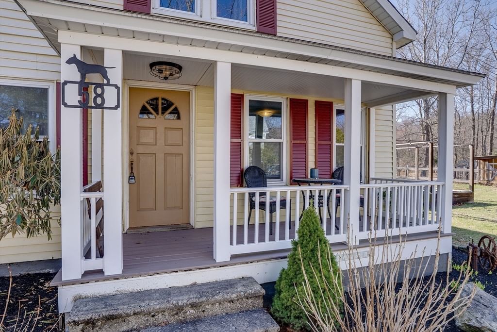 Main Listing Photo