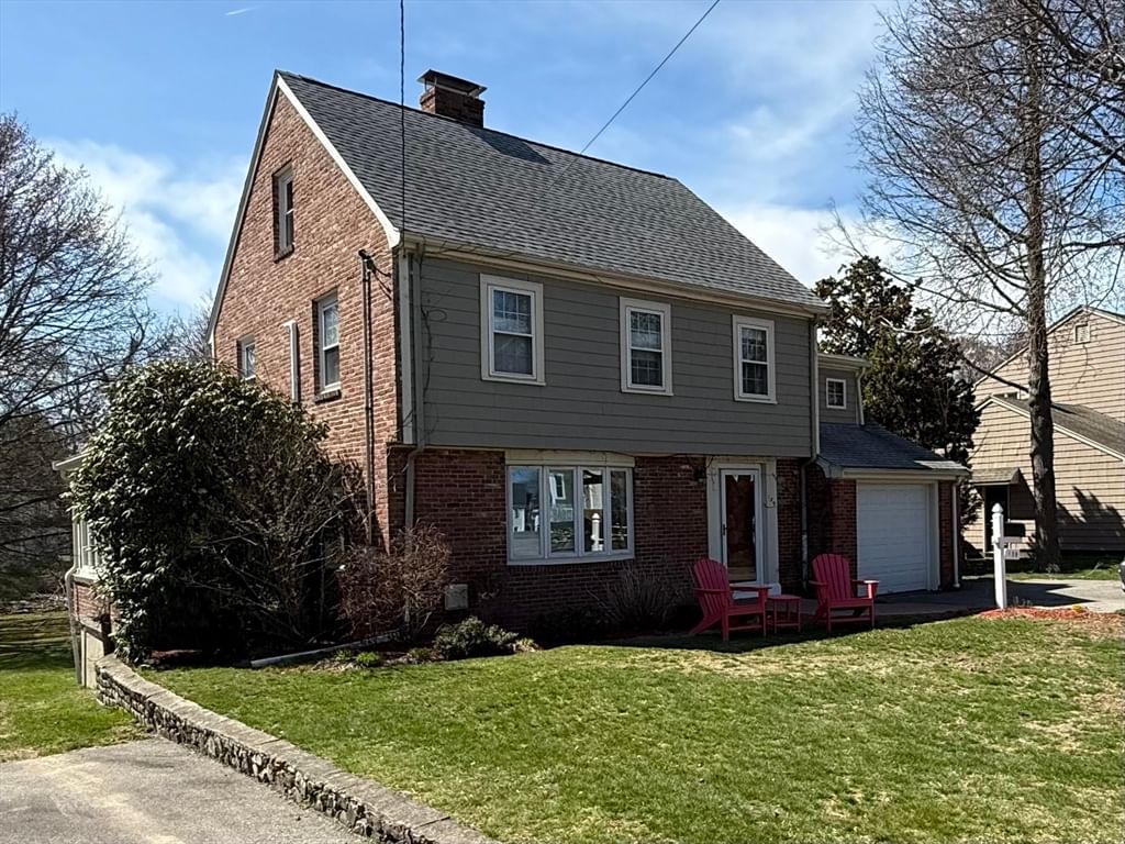 139 Webster St Needham — Photo 1 of 33