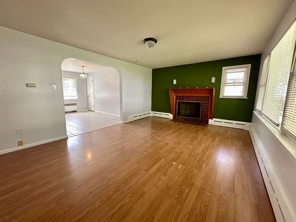 137 Carroll St Springfield — Photo 6 of 22