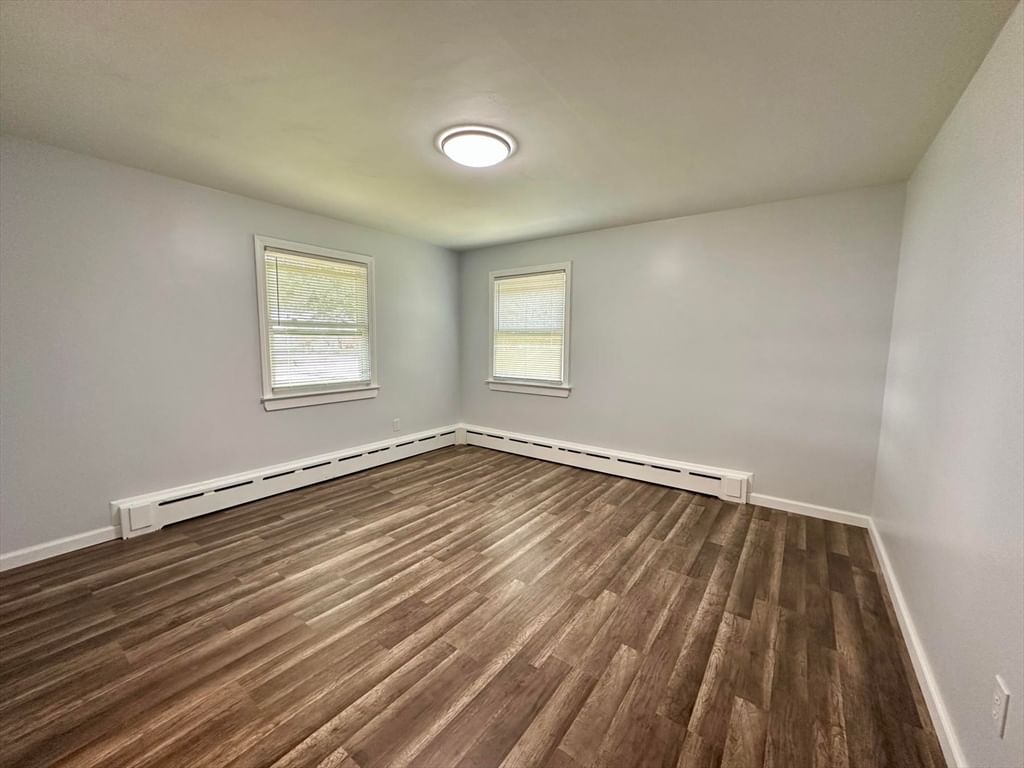 137 Carroll St Springfield — Photo 9 of 22
