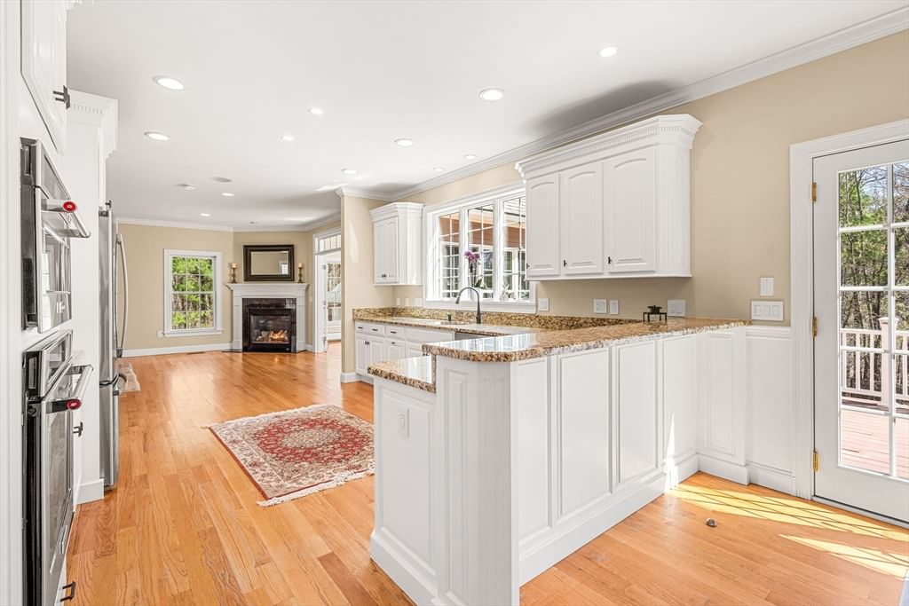 Listing Image 13