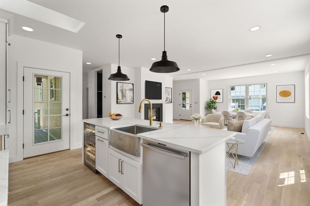 6 Kinsale Lane, Boston, MA, 6 Kinsale Lane, Boston, MA Photo #25