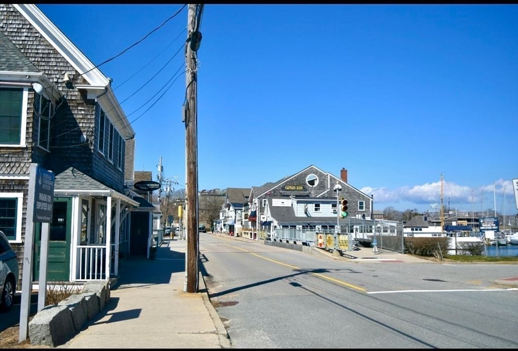 56 Water St Falmouth — Photo 12 of 19
