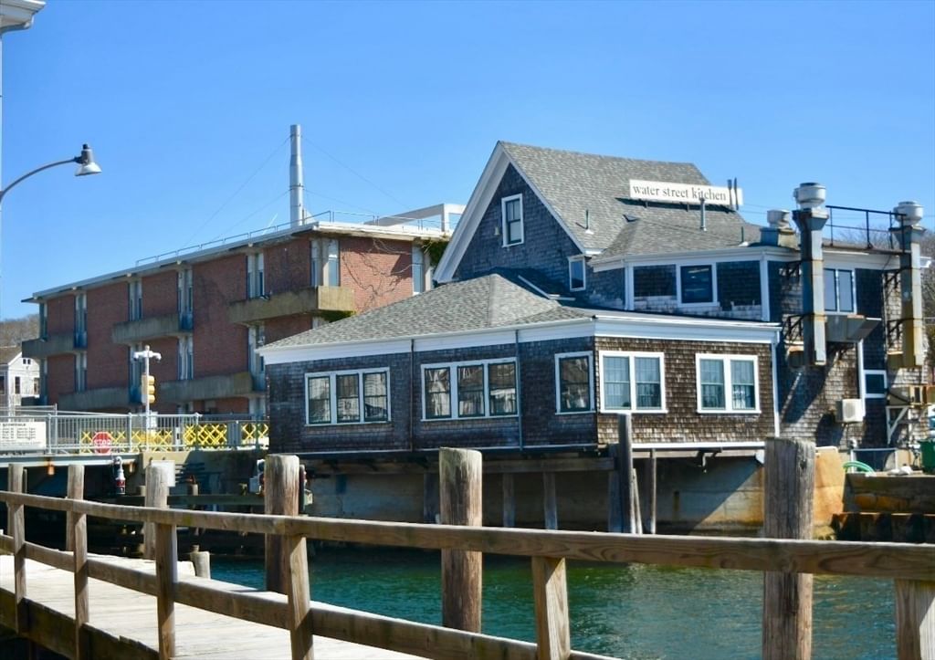 56 Water St Falmouth — Photo 9 of 19