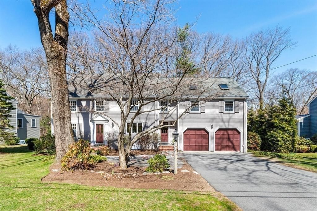 Main Listing Photo