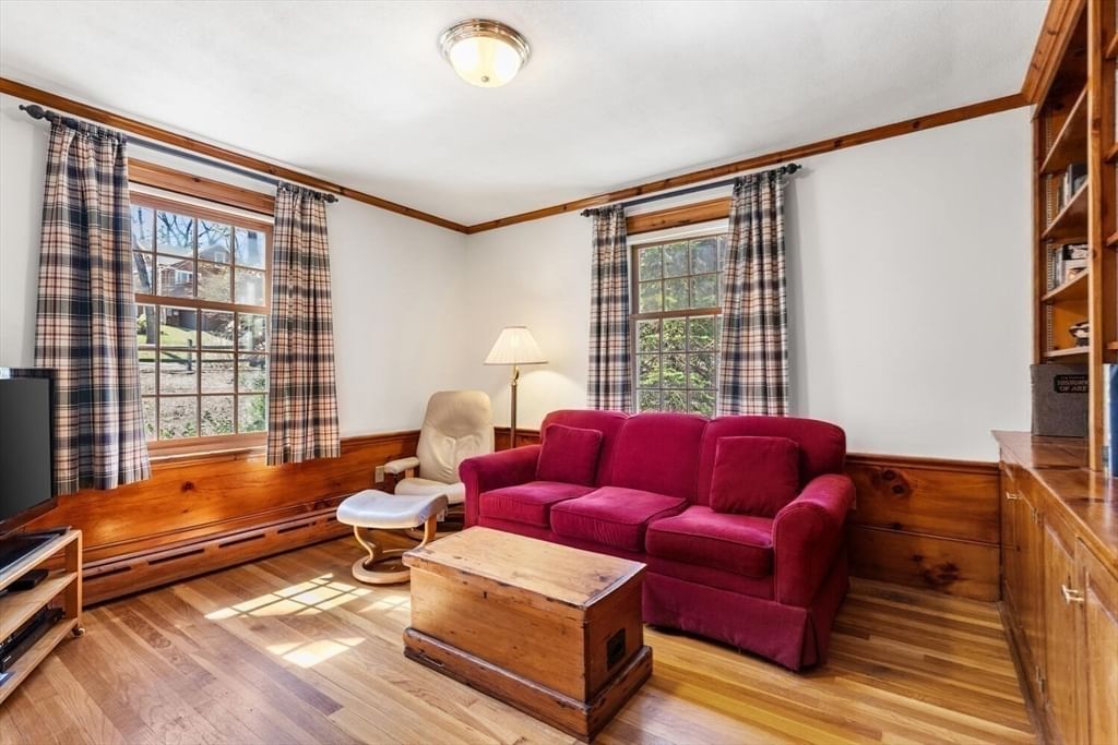 Listing Image 12