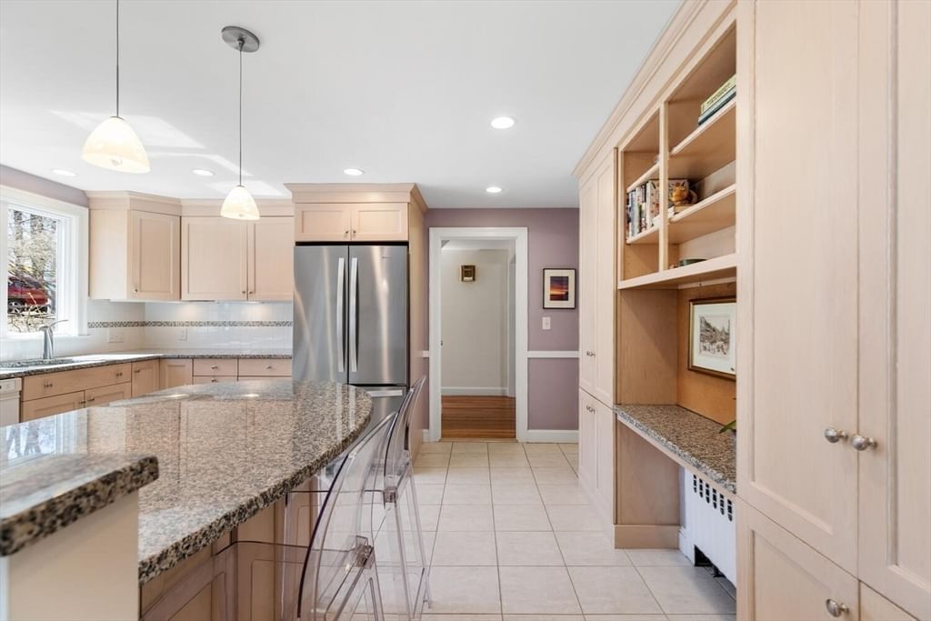 Listing Image 13