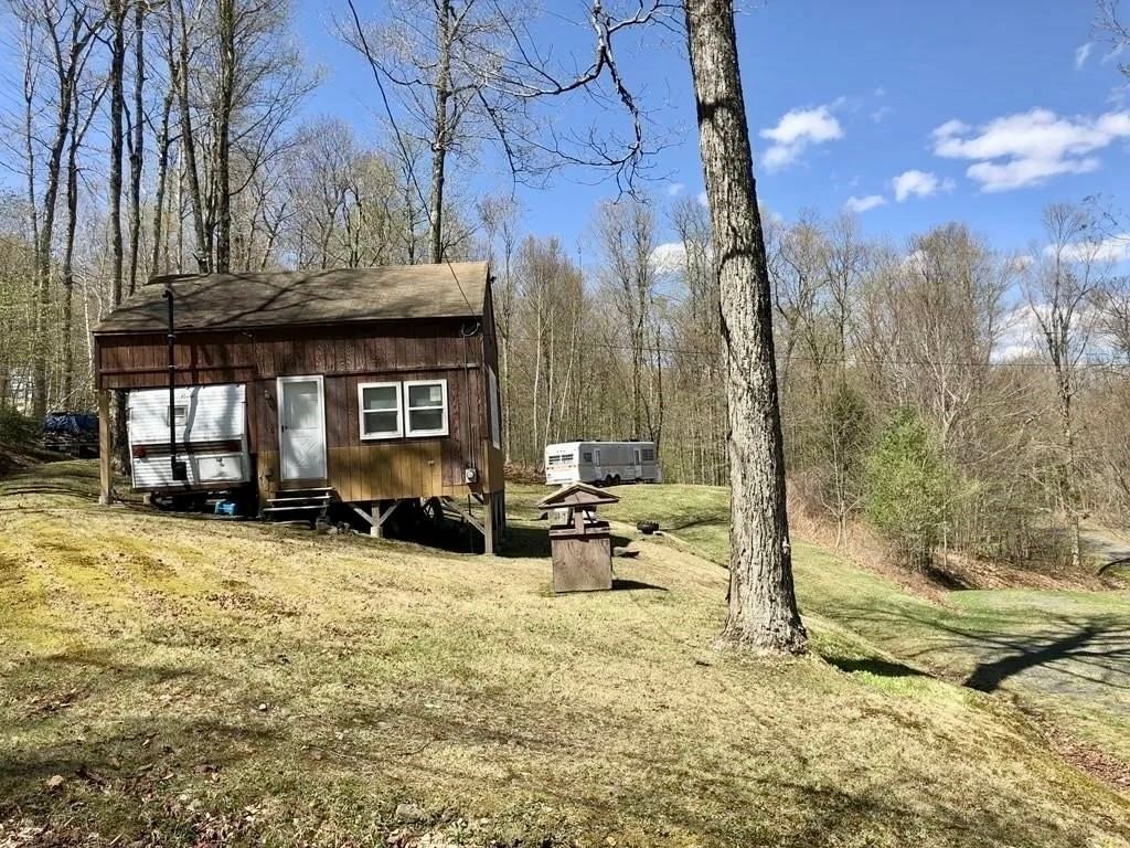 32 Navaho Ln, Heath, MA 01346 photo 4