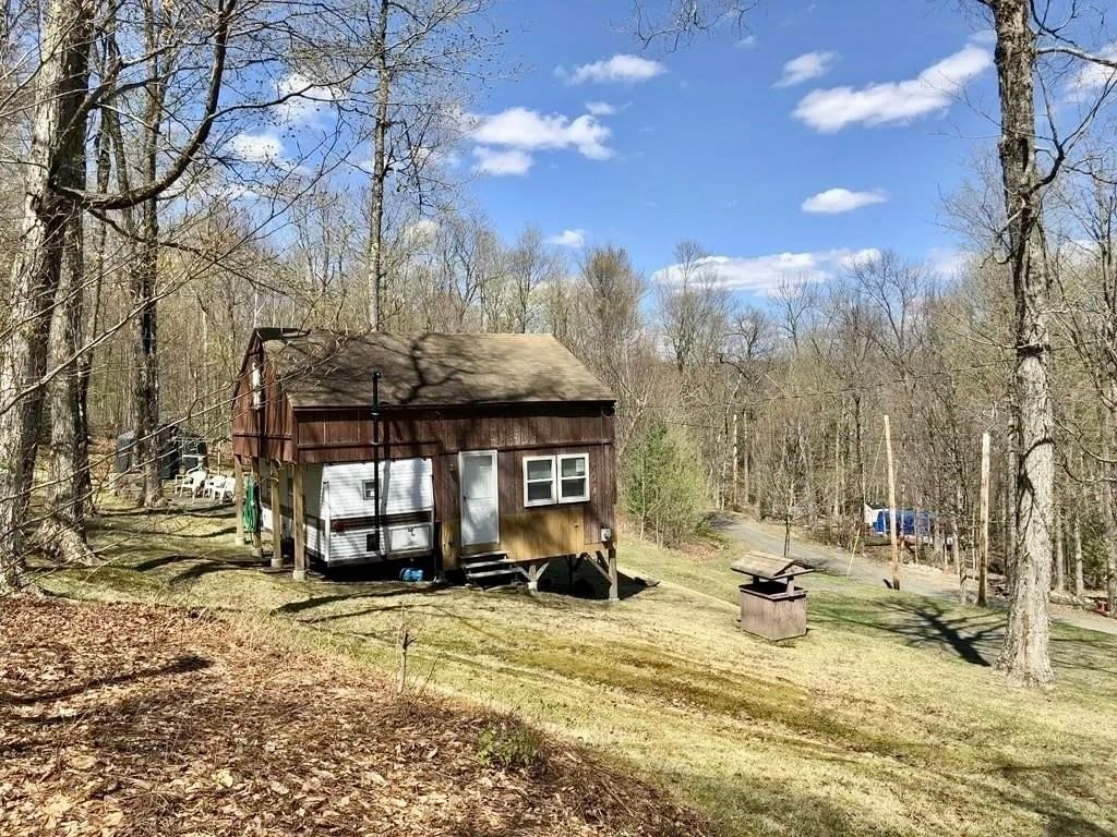 32 Navaho Ln, Heath, MA 01346 photo 5