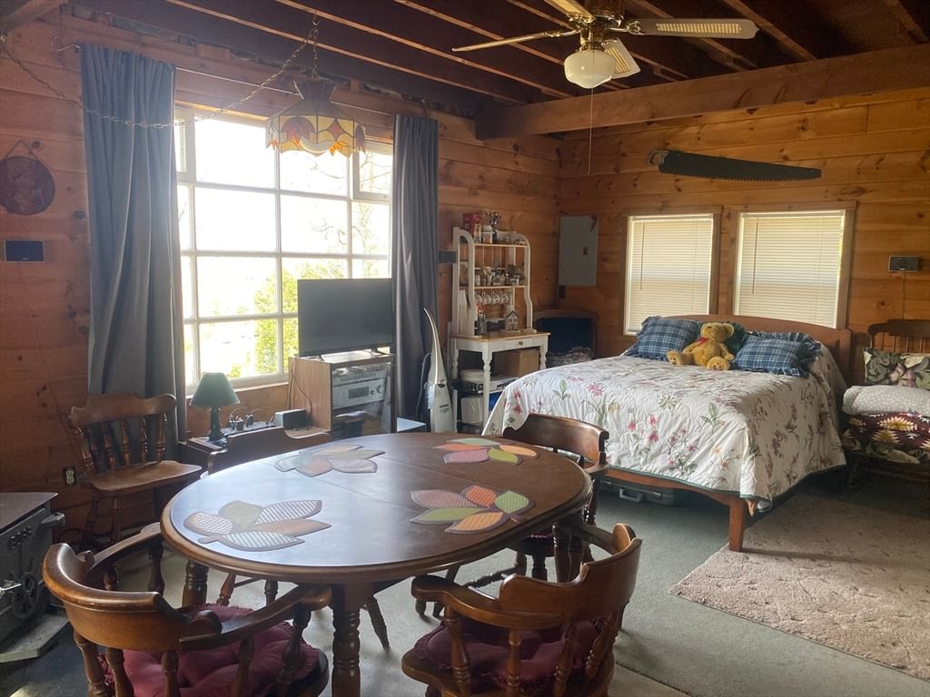 32 Navaho Ln, Heath, MA 01346 photo 3