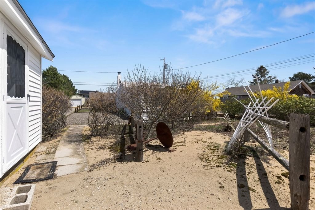 Listing Image 6