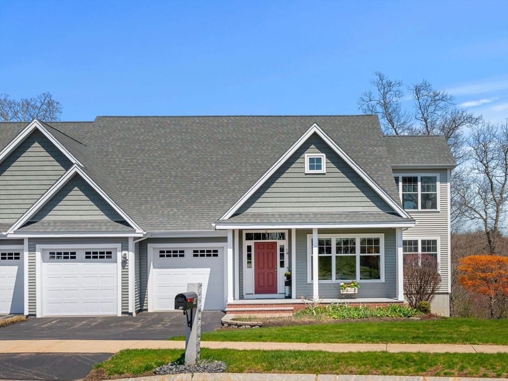 Main Listing Photo