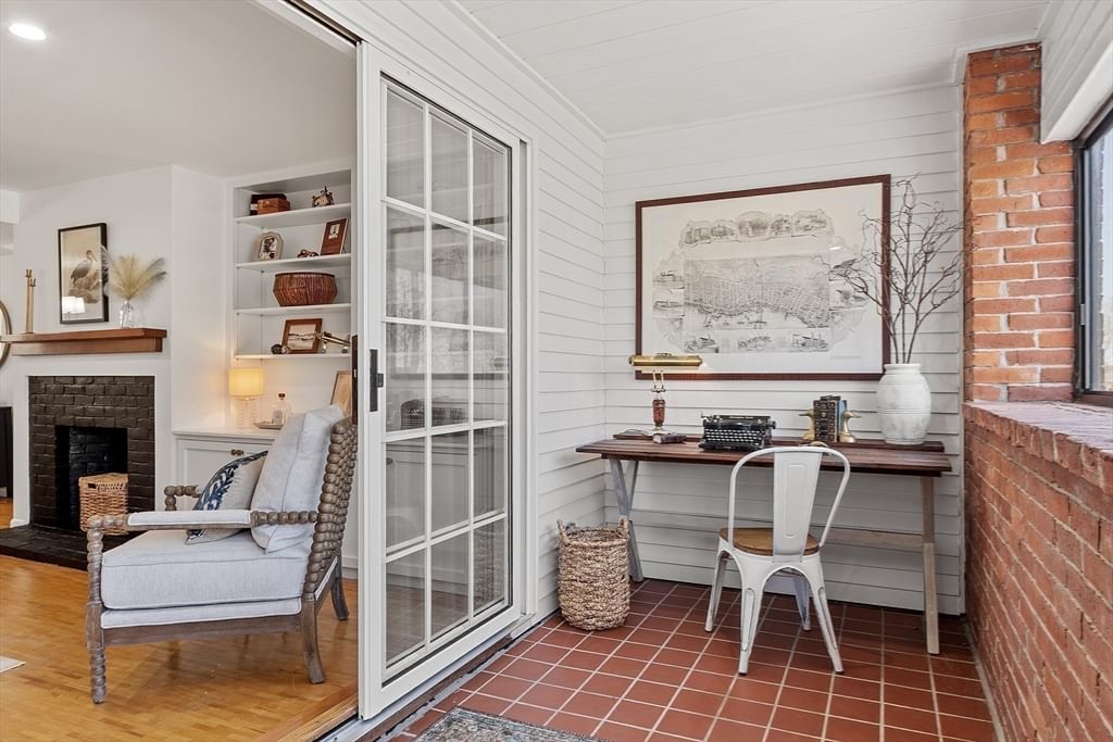 Listing Image 19