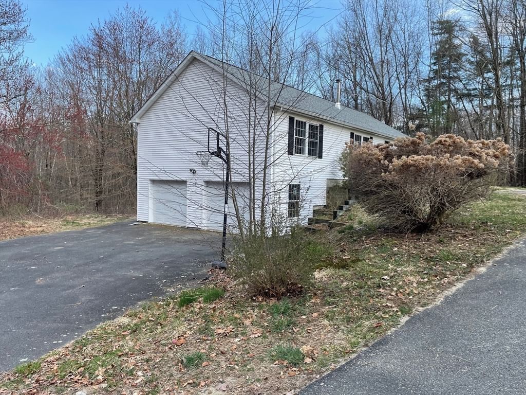 48 North Main Street, New Salem, MA 01355 photo 4