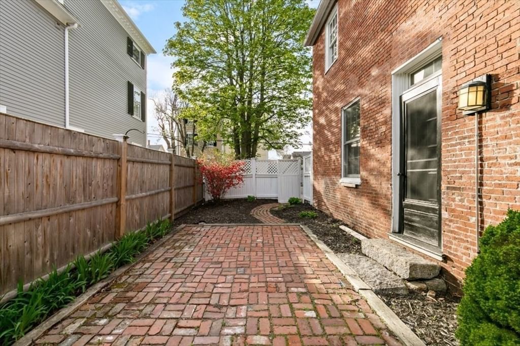 Listing Image 26