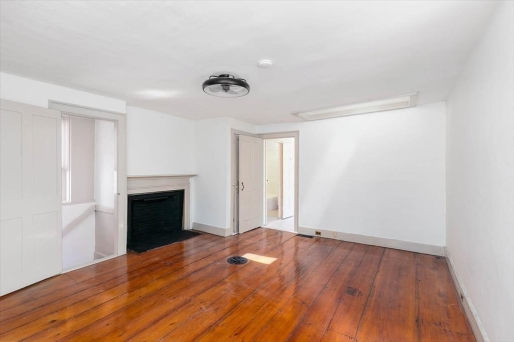 Listing Image 33