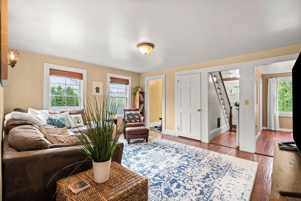 Listing Image 13