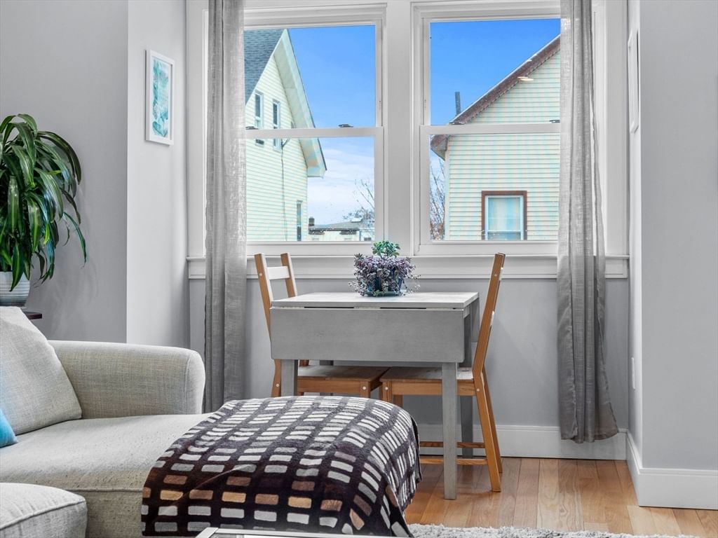 154 Lexington St #2 Boston — Photo 7 of 19