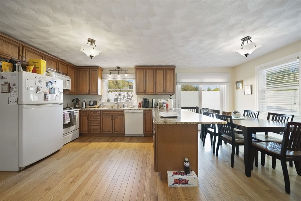 283 Main St, Boxford, MA 01921 photo 2