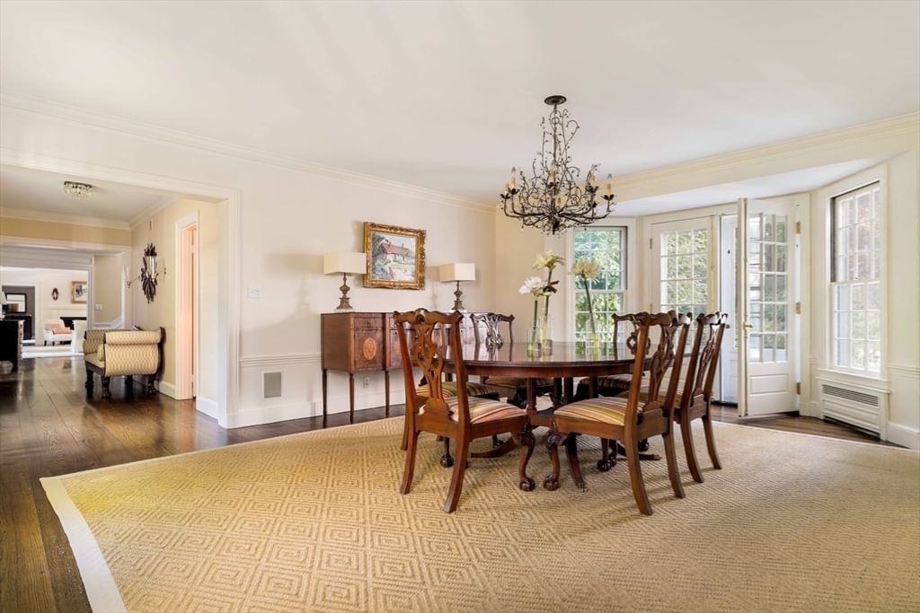 200 Cliff Rd Wellesley — Photo 11 of 40